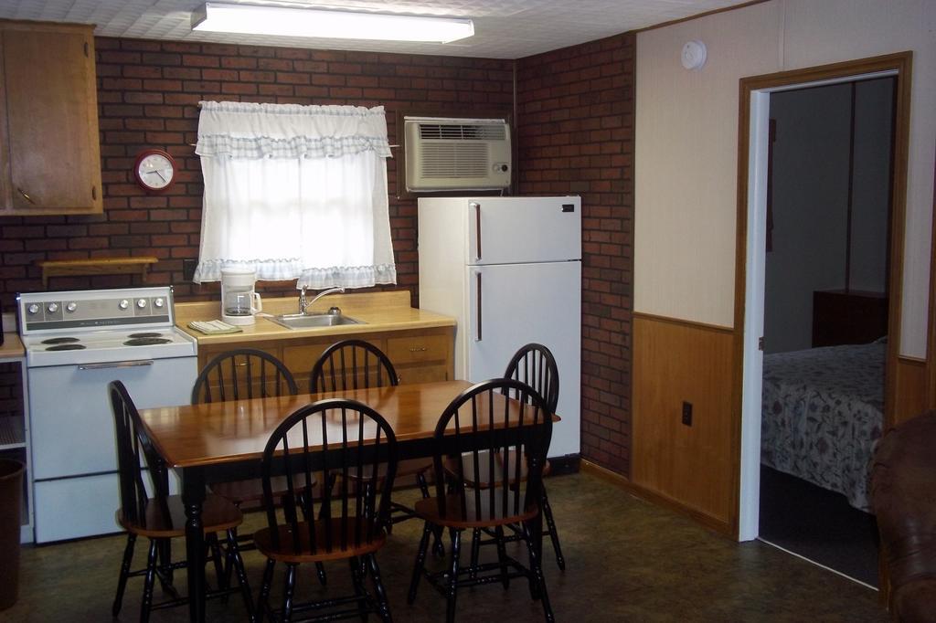 Golden Arrow Resort Branson Room photo