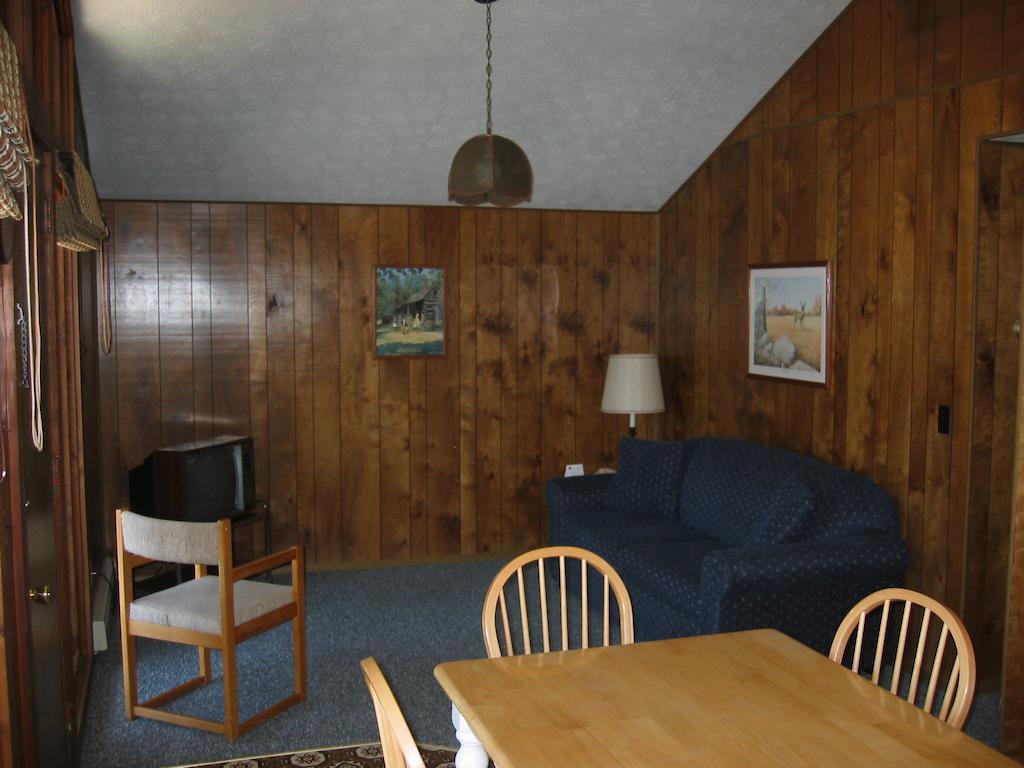 Golden Arrow Resort Branson Room photo