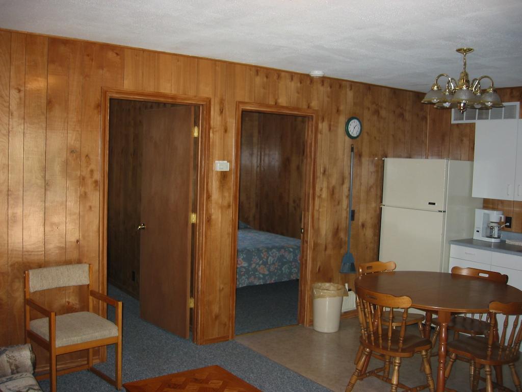 Golden Arrow Resort Branson Room photo