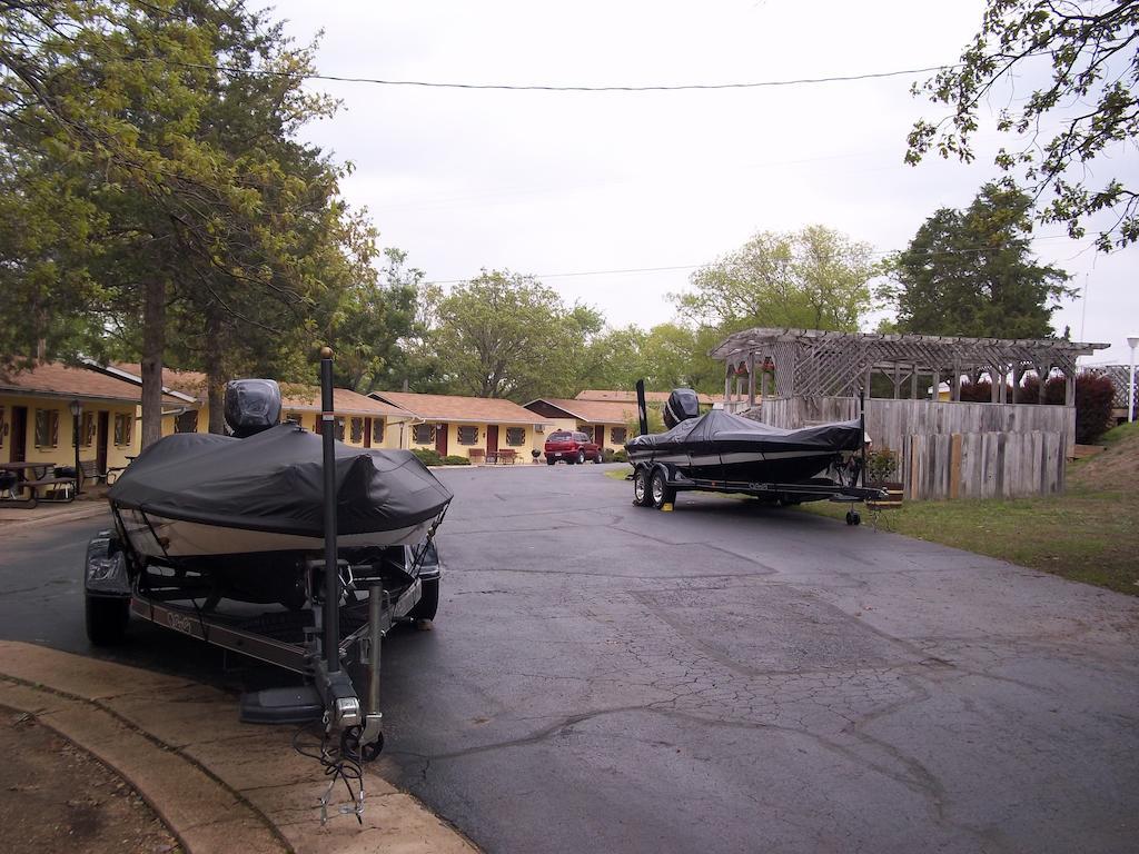Golden Arrow Resort Branson Exterior photo