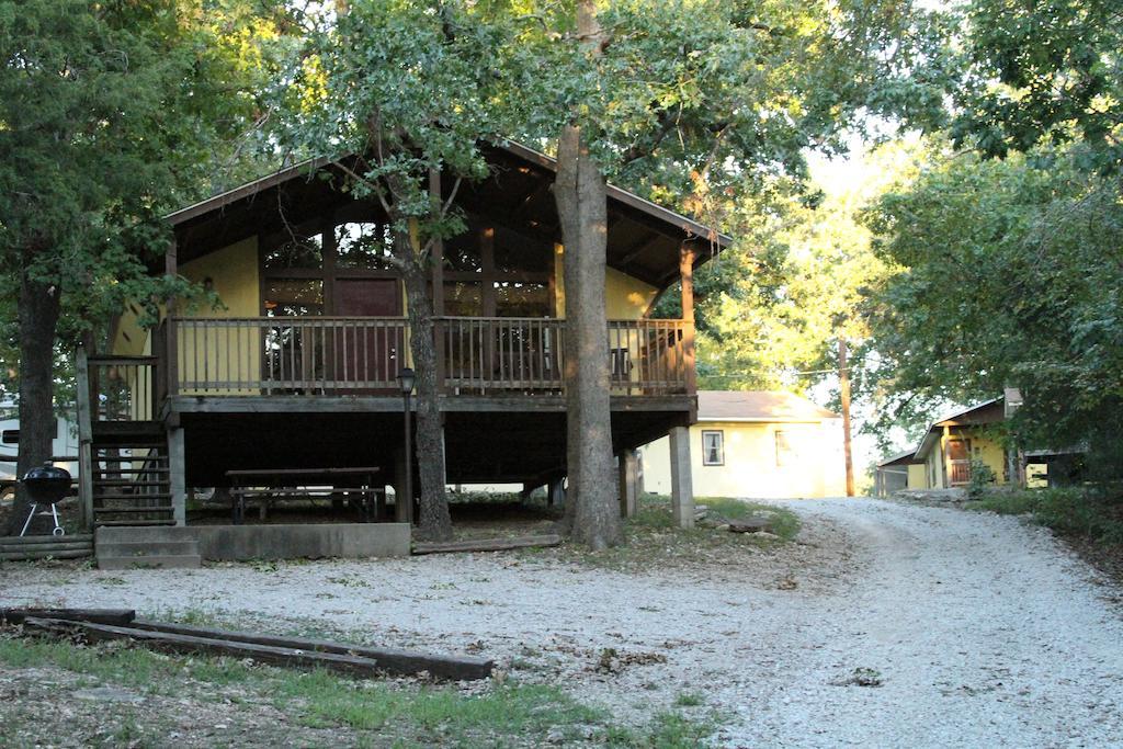Golden Arrow Resort Branson Room photo