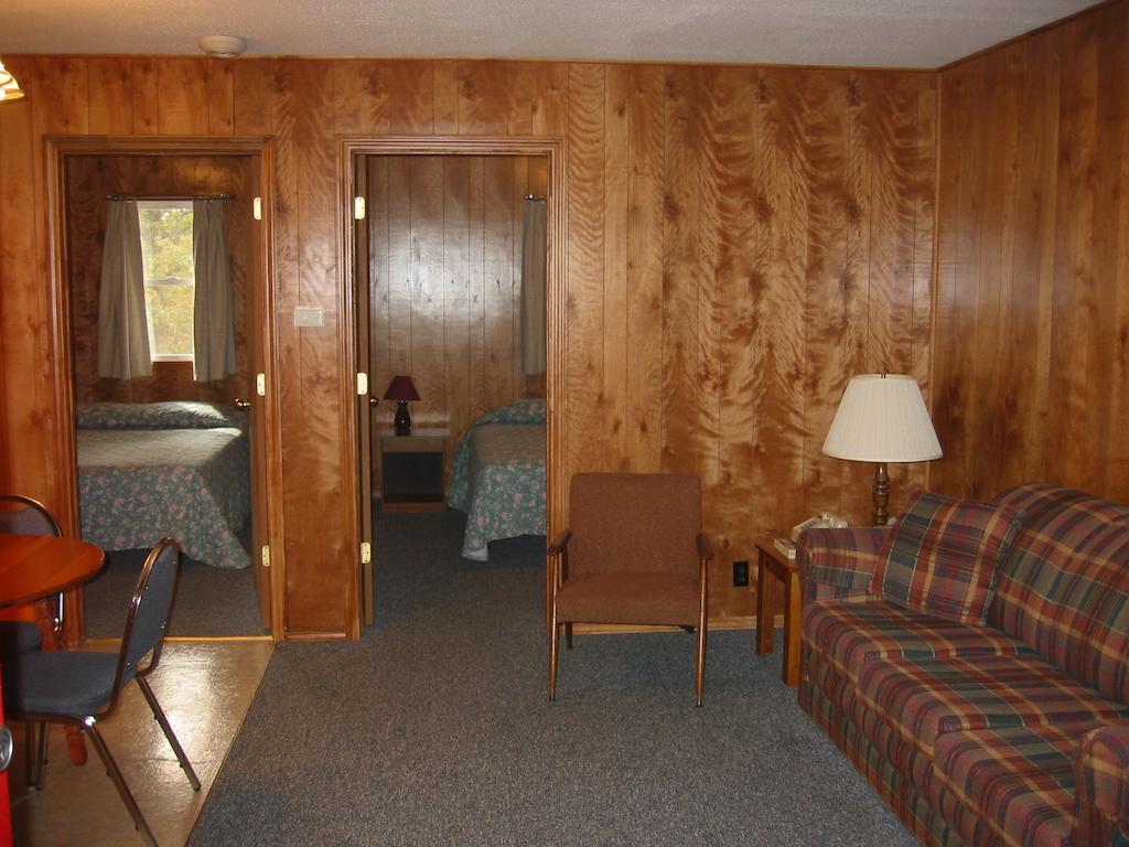 Golden Arrow Resort Branson Room photo