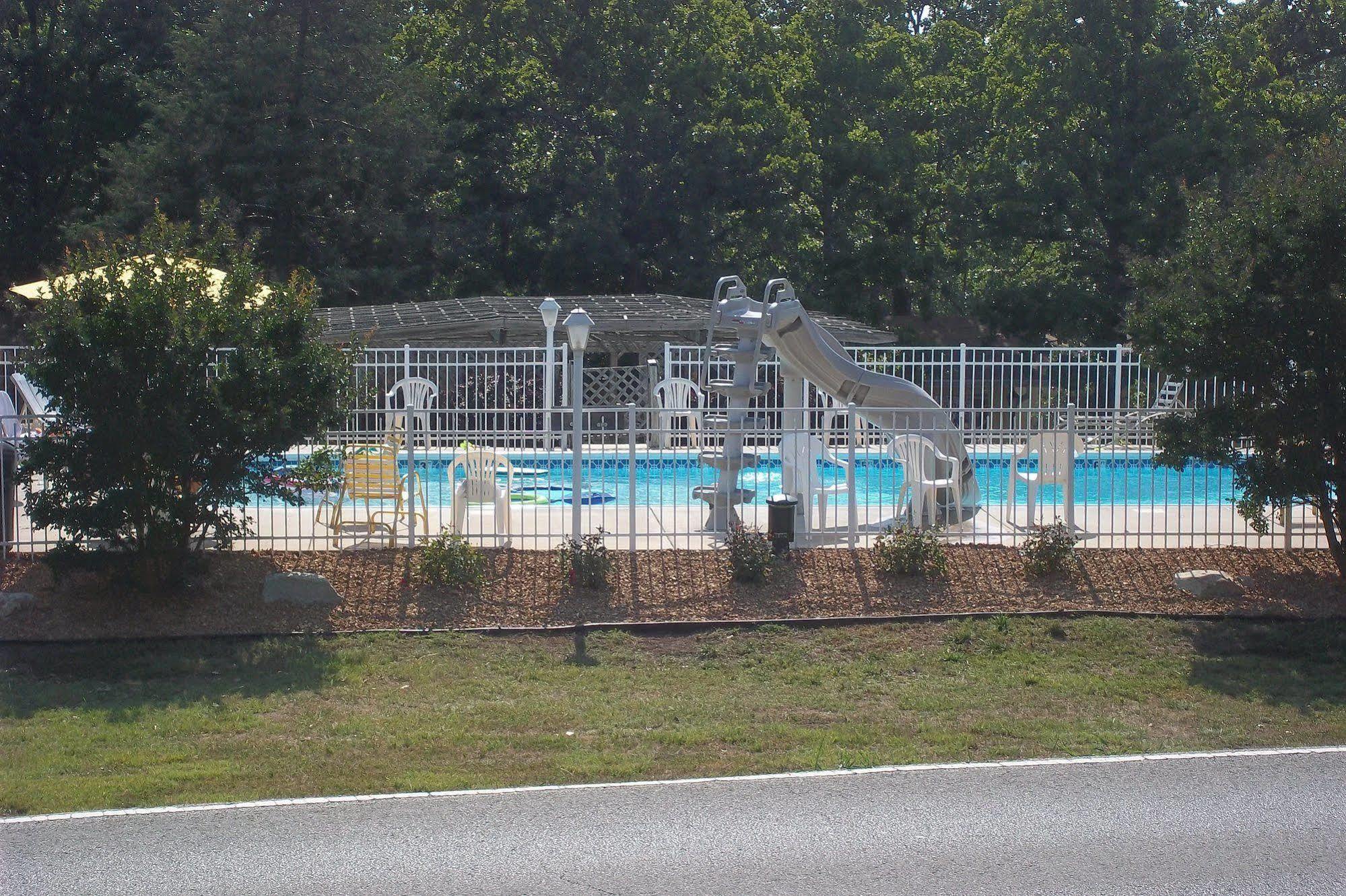 Golden Arrow Resort Branson Exterior photo